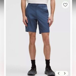 Lululemon classic fit shorts in color warpstream mens 34